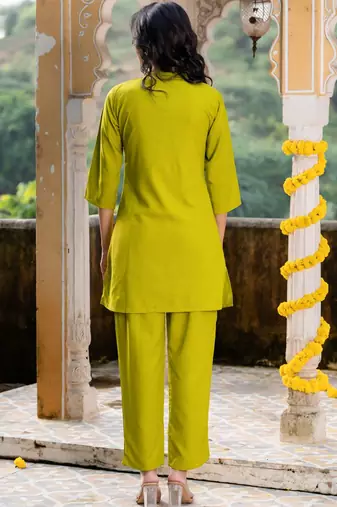 Green and emboridered co ord set