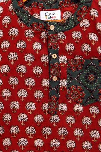Red printed cotton kurta pyjama