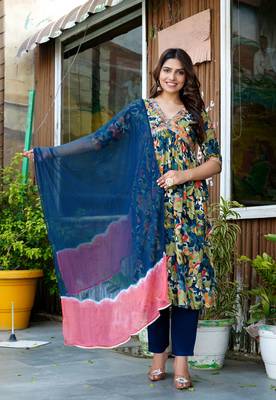 Green viscose rayon kurta-sets 3