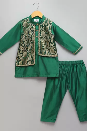 Green printed cotton silk kurta pyjama