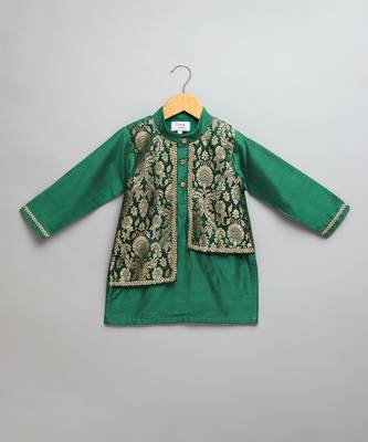 Green printed cotton silk Boy's Kurta Pyjama 3