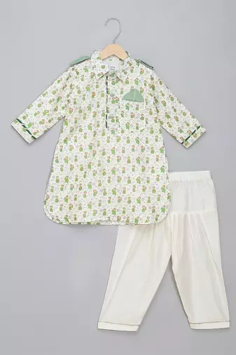 Green printed cotton silk kurta pyjama