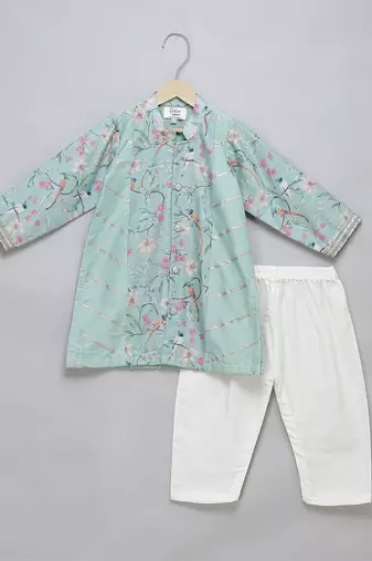 Green printed cotton silk kurta pyjama