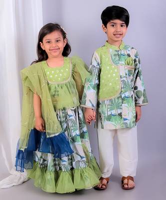 Green printed cotton silk Boy's Kurta Pyjama 2