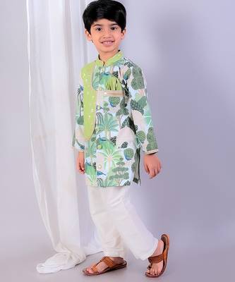Green printed cotton silk Boy's Kurta Pyjama 4