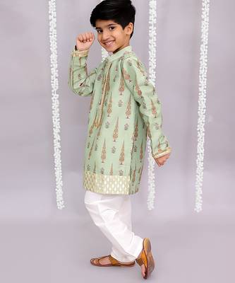 Green printed cotton silk kurta pyjama 5