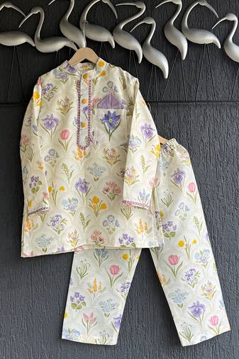 Multicolor printed cotton silk kurta pyjama