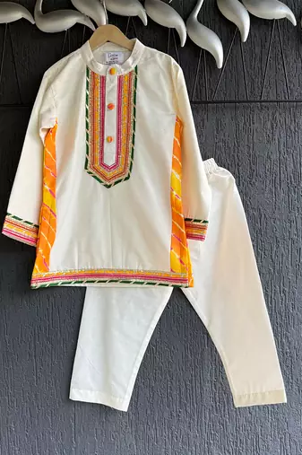 White embroidered cotton silk Boy's Kurta Pyjama