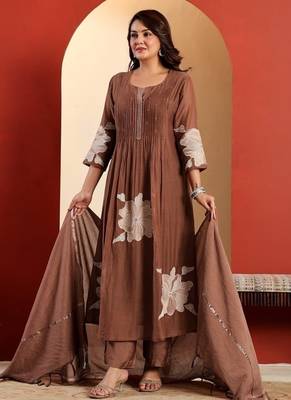 brown floral embroidered round neck cotton kurta trouser dupatta set 2