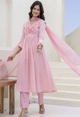 pink embroidered cotton kurta trouser dupatta set 3