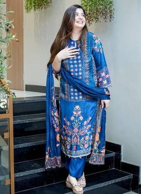 blue embroidered round neck muslin kurta trouser dupatta set 3