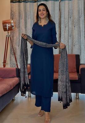 blue embroidered round neck cotton kurta trouser dupatta set 2