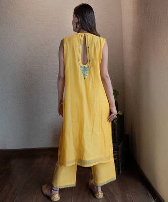 Yellow chanderi mirrorwork embroidered kurta set with dupatta 4