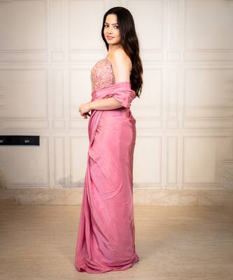 Pink embroidered crepe saree 3