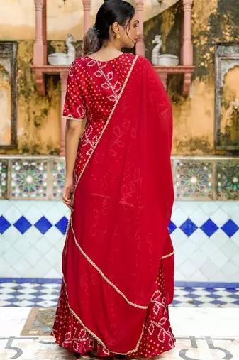 RED CHIFFON BHANDHINI SKIRT AND KURTA AND DUPATTA