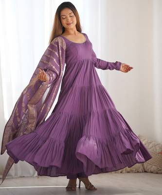 Heavy pure romansilk chanderi gown flair 4
