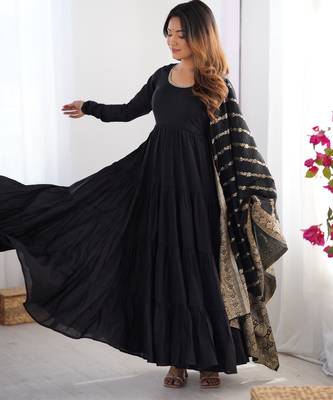 heavy pure romansilk chanderi black gown 2