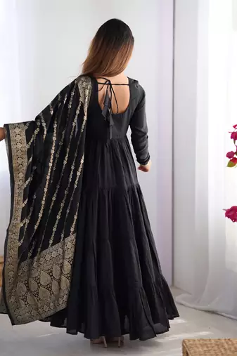 heavy pure romansilk chanderi black gown