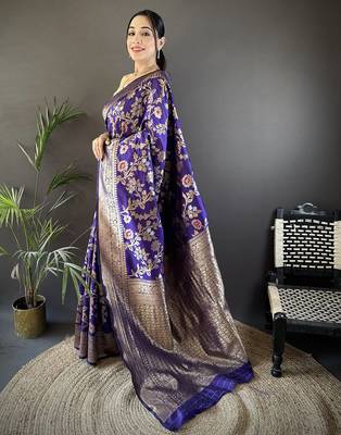 voilet soft banarasi silk blend floral & ethnic motifs meenakari zari weaving banarasi saree 3