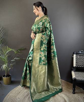 green soft banarasi silk blend floral & ethnic motifs meenakari zari weaving banarasi saree 2
