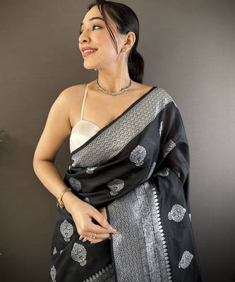 black soft silk blend floral motifs banarasi saree 4