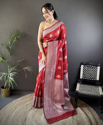 maroon soft silk blend floral motifs banarasi saree 1