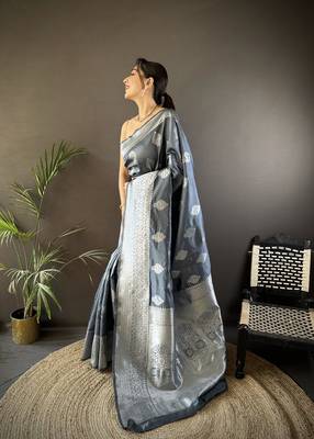 grey soft silk blend floral motifs banarasi saree 2
