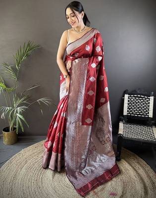 maroon soft silk blend floral motifs banarasi saree 1