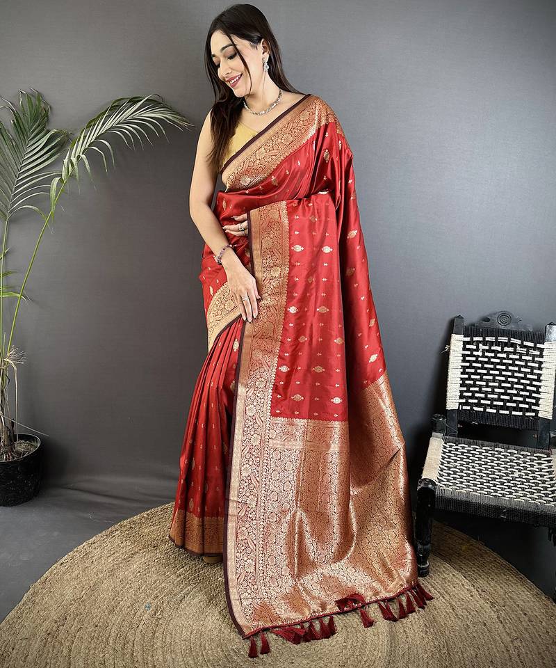 red lichi silk blend zari weaving motif banarasi saree