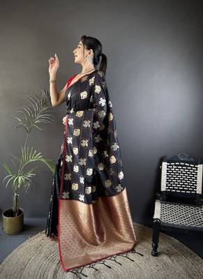 black soft silk blend elephant motifs banarasi saree 3