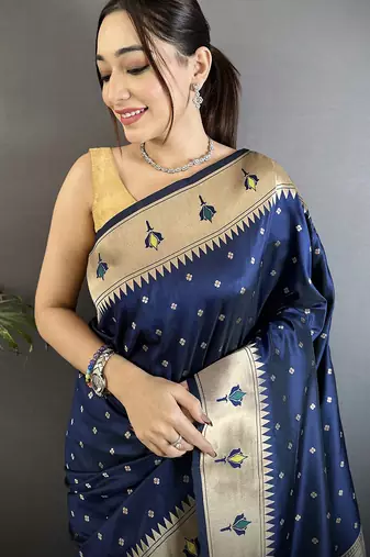 dark blue soft lichi silk blend peacock & floral motifs jacquard kanchipuram saree