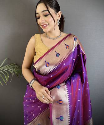 magenta soft lichi silk blend peacock & floral motifs jacquard kanchipuram saree 4