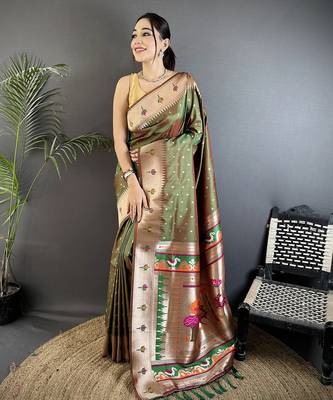mehendi green soft lichi silk blend peacock & floral motifs jacquard kanchipuram saree 1