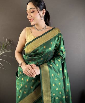 green lichi silk blend peacock & floral motis zari weaving paithani saree 4