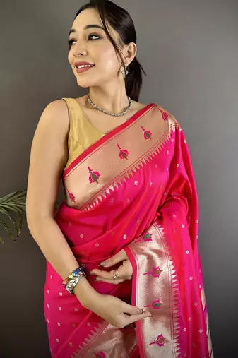 rani pink soft lichi silk blend peacock & floral motifs jacquard kanchipuram saree