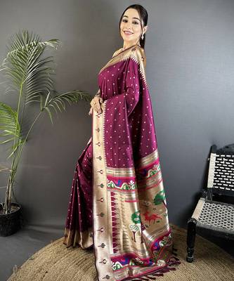 wine soft lichi silk blend peacock & floral motifs jacquard kanchipuram saree 2