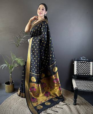 black lichi silk blend peacock & floral motis zari weaving paithani saree 2