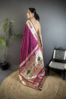 wine soft lichi silk blend peacock & floral motifs jacquard kanchipuram saree 3