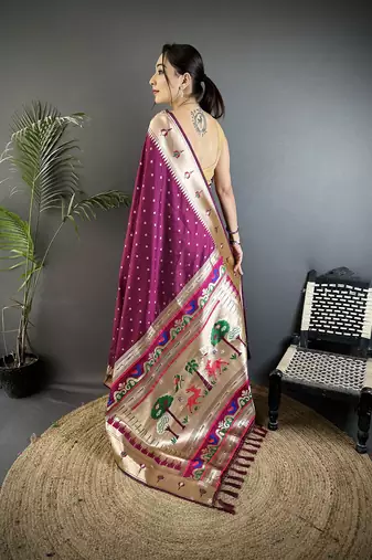 wine soft lichi silk blend peacock & floral motifs jacquard kanchipuram saree