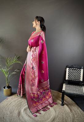 pink soft lichi silk blend elephant & floral motifs minakari work banarasi saree 3