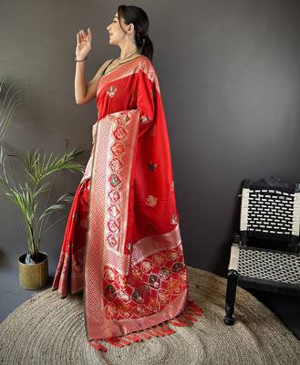 red soft lichi silk blend elephant & floral motifs minakari work banarasi saree 2