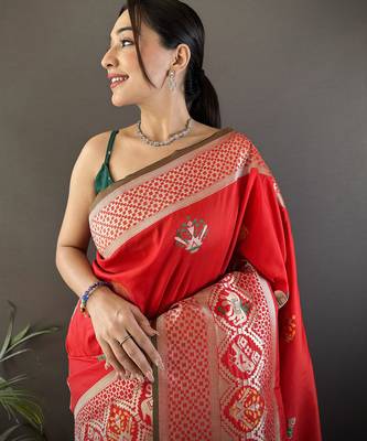 red soft lichi silk blend elephant & floral motifs minakari work banarasi saree 4