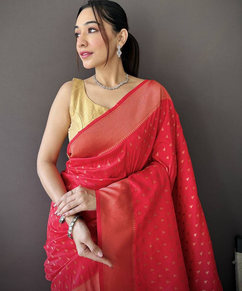 red soft lichi silk blend jacquard butti zari weaving paithani saree