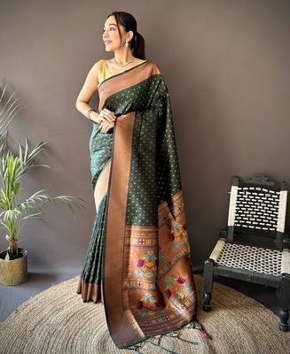 green soft lichi silk blend jacquard butti zari weaving paithani saree 1