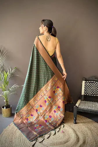 green soft lichi silk blend jacquard butti zari weaving paithani saree