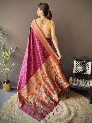 maroon soft lichi silk blend jacquard butti zari weaving paithani saree 3