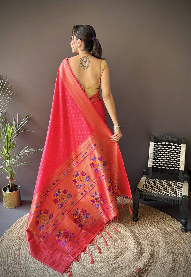 hot pink soft lichi silk blend jacquard butti zari weaving paithani saree