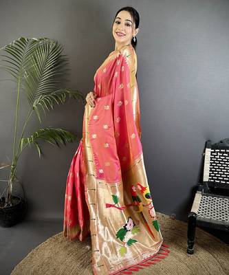 peach soft silk blend peacock & floral zari motifs kanchipuram saree 3