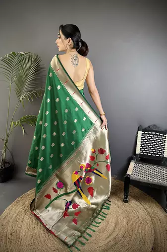 green soft silk blend peacock & floral zari motifs kanchipuram saree