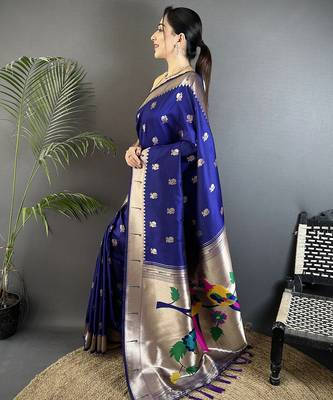 royal blue soft silk blend peacock & floral zari motifs kanchipuram saree 2